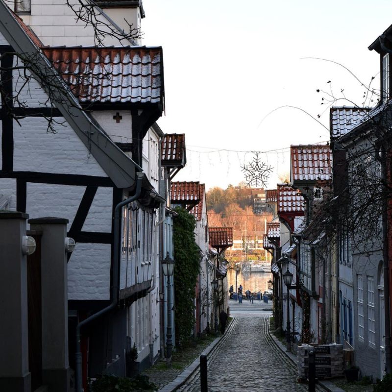 alley-3940674_1280.jpg